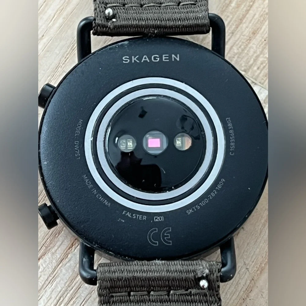 Skagen Falster Gen 2 Smartwatch Wear OS by Google Green Canvas Strap 3ATM